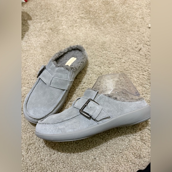 Revitalign Siesta Faux Fur Lined Clogs 7 - Picture 2 of 5